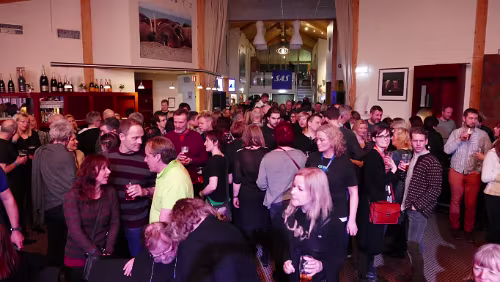 Longyearbyen Sehen eigentlich alle ganz normal aus, die Teilnehmer des Festivals 😎