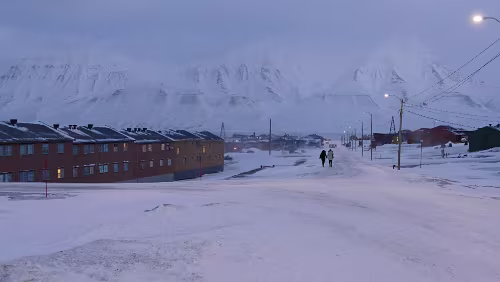 Longyearbyen Auf dem Weg ins Zentrum