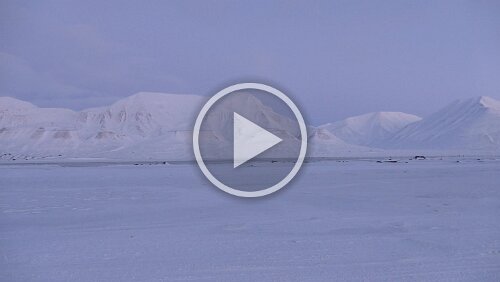 Longyearbyen – Tromsø Blick über den Advenfjorden ins Adventdalen