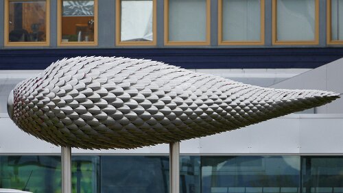 Heimreise Tromsø lufthavn, Langnes (IATA: TOS, ICAO: ENTC) eies og drives av Avinor AS. Den har én rullebane på ca. 2400m, og ligger på Langnes, ca. 3 km vest for sentrum...