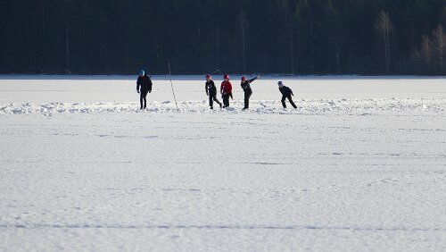 Karlstad – Östersund In Mora. Der Siljan ist der siebtgrößte See Schwedens. Er liegt in der schwedischen Provinz Dalarna. Der See hat eine Fläche von 290 km², eine größte Tiefe von...