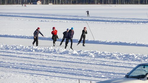 Karlstad – Östersund In Mora. Der Siljan ist der siebtgrößte See Schwedens. Er liegt in der schwedischen Provinz Dalarna. Der See hat eine Fläche von 290 km², eine größte Tiefe von...
