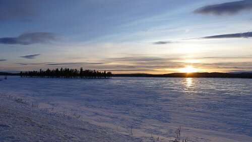 Östersund – Engan Sonnenuntergang am frühen Nachmittag, 14:30 Uhr