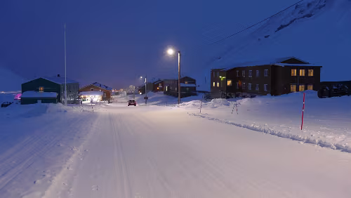 Longyearbyen Nybyen, es schneit