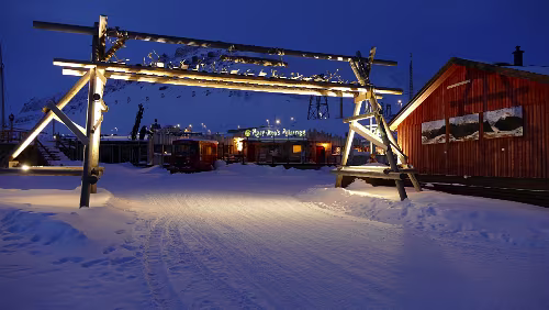 Longyearbyen Mary-Ann's Polarrigg