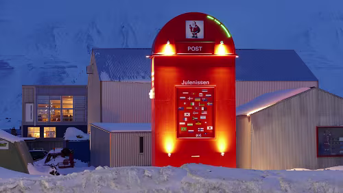 Longyearbyen In den Briefkasten passt ordentlich was rein 😎