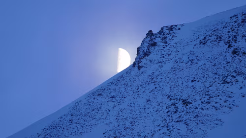 Longyearbyen Der Mond