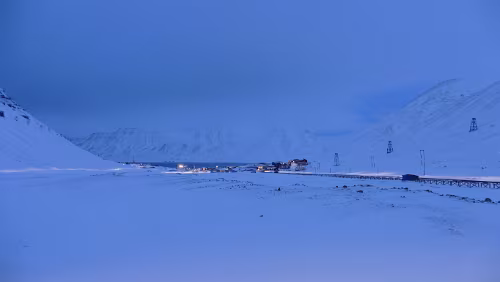 Longyearbyen Zwischen dem Huset und Nybyen, im Longyeardalen