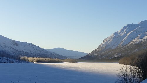 Tromsø – Svolvær Barduelva (nordsamisk: Álddesjohka) er ei elv i Bardu og Målselv kommuner i Troms.