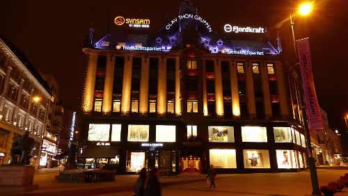 Trondheim – Oslo Das Bild gehört zur Karl Johans gate einfach dazu