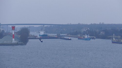 Kiel – Hahnstätten Das Schiff läuft in den Hafen von Kiel ein