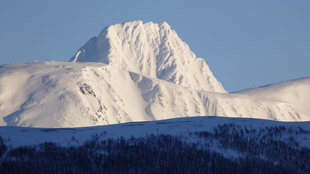 07.02.2017 Tromsø – Svolvær –   Karte – Reiseroute Di 07.02.2017 Tromsø – Svolvær (33 AQ43) Unterkunft Unterkunft Aktuelle Wetteraussichten vv_Tromsoe...