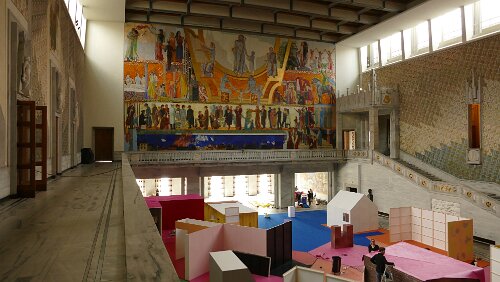 Oslo Rådhushallen - Henrik Sørensen „Arbeid. Administrasjon. Fest.“