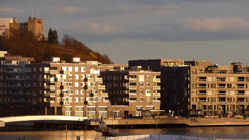 Oslo Sørenga har en sjeldent god beliggenhet i den nye Fjordbyen, med Operaen, fjord og parker som nærmeste nabo.