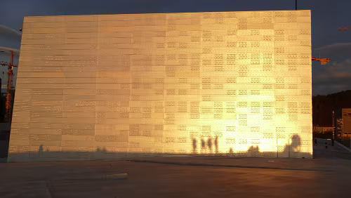 Oslo Die vier Männer aus Hahnstätten, Ibersheim und Hamm winken