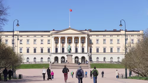 Oslo Det kongelige slott i Oslo er den norske kongens hovedresidens.