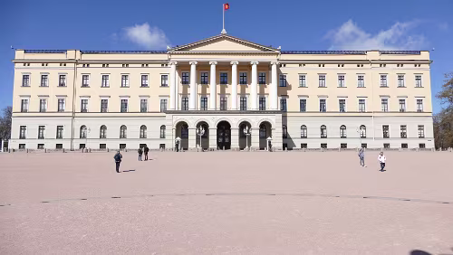 Oslo Det kongelige slott i Oslo er den norske kongens hovedresidens.