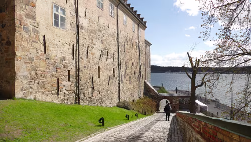 Oslo Akershus slott og festning (ofte bare Akershus festning) er en av de mest betydningsfulle festningene i norgeshistorien. Den ble opprinnelig bygget som en...