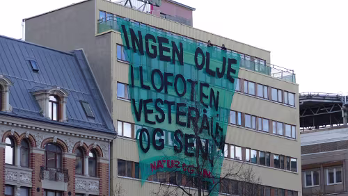 Oslo Youngstorget (1-5, 2-6) er et torg i sentrum av Oslo. Det ligger mellom Storgata og Møllergata, midt i Torggata. Det ble anlagt i 1846. Torget er oppkalt etter...
