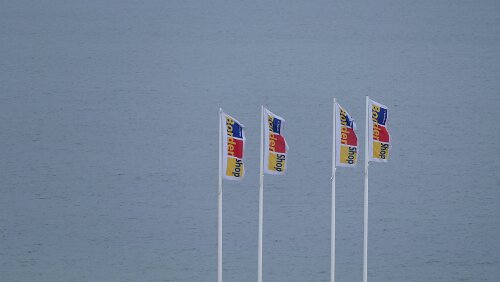 Hahnstätten – Malmö Die Fähnchen flattern im flauen Wind