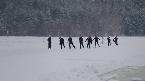 Kristinehamn – Östersund In Mora. Der Siljan ist der siebtgrößte See Schwedens. Er liegt in der schwedischen Provinz Dalarna. Der See hat eine Fläche von 290 km², eine größte Tiefe von...