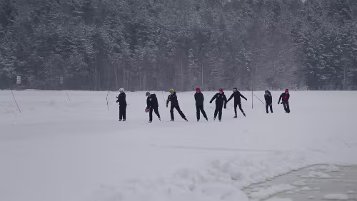 Kristinehamn – Östersund In Mora. Der Siljan ist der siebtgrößte See Schwedens. Er liegt in der schwedischen Provinz Dalarna. Der See hat eine Fläche von 290 km², eine größte Tiefe von...