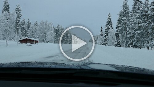 Östersund – Fauske Mitten im Nichts auf der Abkürzungsstrecke zwischen Slagnäs und Arjeplog.