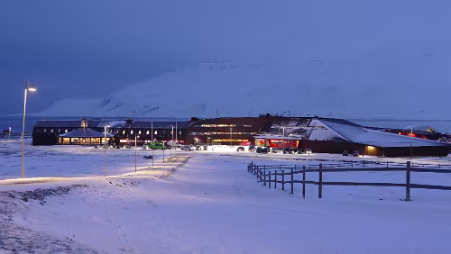 Longyearbyen Universitetssenteret på Svalbard (UNIS)