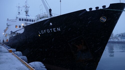 Trondheim – Bergen Die MS Lofoten liegt auch in Trondheim, es ist das derzeit älteste Schiffe der Hurtigruten. Die allseits beliebte MS Lofoten wurde 1964 in Oslo vom Stapel...