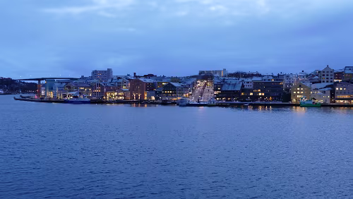 Trondheim – Bergen Die City von Kristiansund