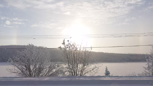Östersund – Puoltikasvaara Noch mal die Sonne, dieses Mal mit beiden Nebensonnen, allerdings nur sehr schwach zu sehen