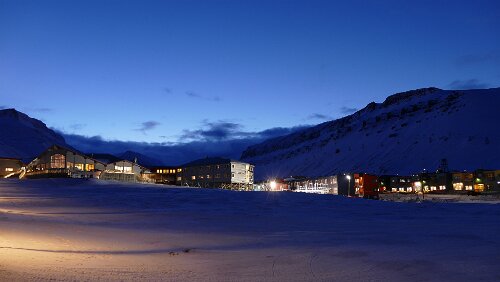 Longyearbyen Am Radisson Blu Polar Hotel wird noch gebaut