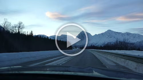 Tromsø – Svolvær Balsfjord (nordsamisch Báhccavuotna ) ist ein Fjord in den Gemeinden Tromsø und Balsfjord in Troms in Norwegen. Der Fjord erstreckt sich 49 km nach Süden von...