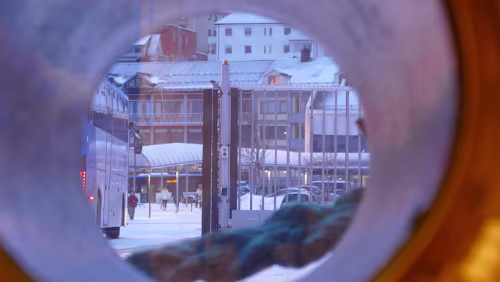 Trondheim – Kristiansund Blick durch das Bullauge nach draußen