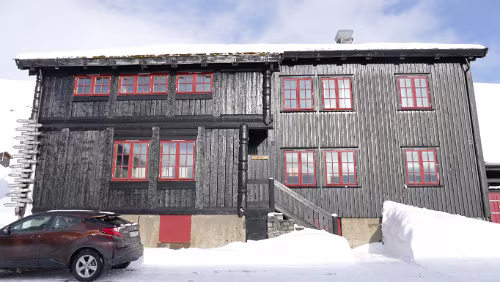 Haugesund – Haukeli Haukeliseter ist ein an der norwegischen Straßenverbindung Haukelivegen gelegenes Hotel in der Fylke Telemark.