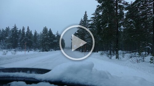 Haukeli – Kristiansand – Hjørring Die letzten Meter in Norwegen, auf denen auch noch Schnee auf der Straße liegt