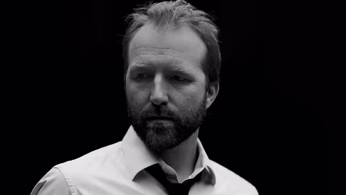 PolarJazz 2019 Lørdag 2. februar | 17:00 | Thom Hell | Gruvelageret (gratis buss fra Lompensenteret kl. 16:00) Thom Hell er en kritikerrost norsk popartist som skriver sanger...