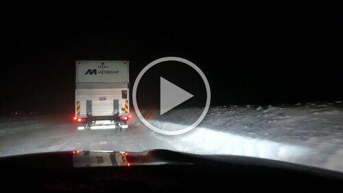 Trondheim – Storjord i Tysfjord Nach zwei Stunden setzt sich die Kolonne in Bewegung, aber nicht für lange