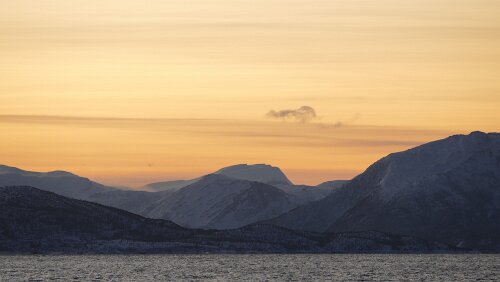 Storjord i Tysfjord – Tromsø Auf der Überfahrt von Bognes nach Skarberget