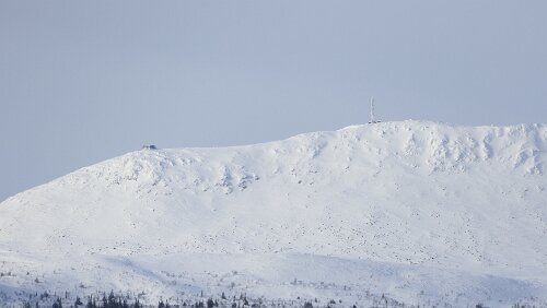 Östersund – Sunne Hovärken är ett fjäll i Lofsdalen, Härjedalens kommun, i landskapet Härjedalen. Hovärken är ett karaktäristiskt fjäll vars sydsluttning används för...