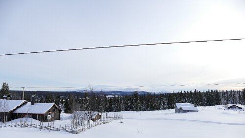 Östersund – Sunne Högvålen is a village near Tännäs in the Härjedalen province of Sweden. At 835 metres (2738 feet) above sea level, it is Sweden's highest continuously inhabited...