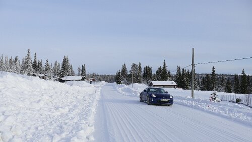Östersund – Sunne Högvålen is a village near Tännäs in the Härjedalen province of Sweden. At 835 metres (2738 feet) above sea level, it is Sweden's highest continuously inhabited...