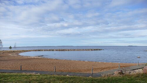 Sunne – Malmö Vänern (deutsch auch Vänersee, früher auch Wenersee) ist ein See im Südwesten von Schweden, gelegen zwischen den historischen Provinzen Dalsland, Värmland und...