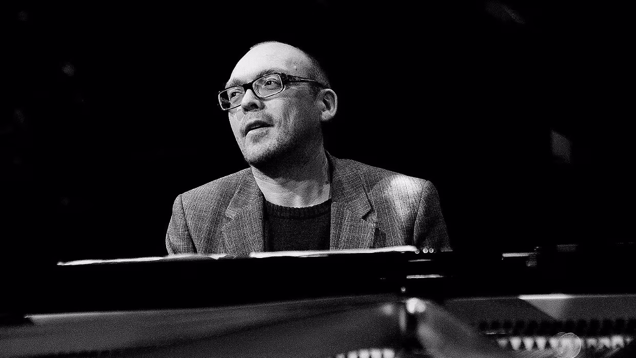 PolarJazz 2020 Spielstätten PolarJazz 2020 Hjertelig velkommen til PolarJazz 2020 Siden 1998 er verdens nordligste jazzfestival blitt...