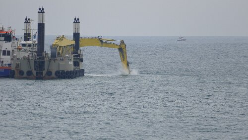 Hahnstätten – Puttgarden – – Rødby – Malmö Da wird schwer gebaggert.