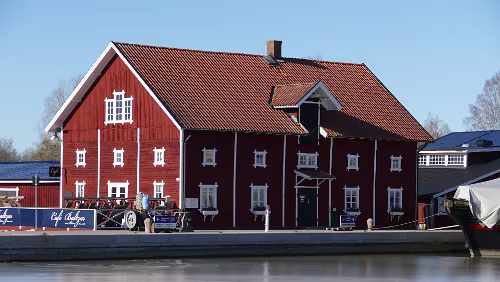 Malmö – Sunne Café Baltzar, 112 Slussvaegen Gårdshuset i Sjötorp, Sjotorp 540 66 Sweden.