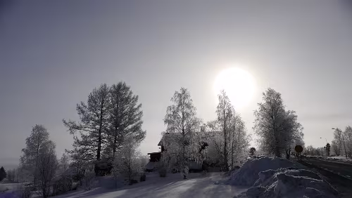 Östersund – Vuollerim Nebel und Sonne kämpfen.
