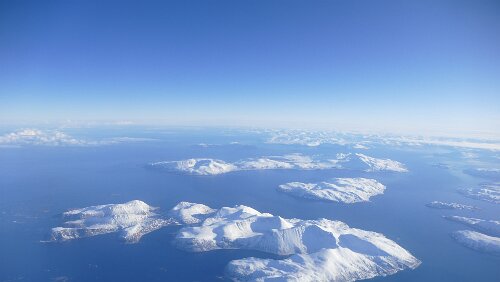 Tromsø – Longyearbyen Die letzten Inseln des Festlandes.