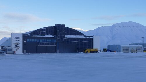 Tromsø – Longyearbyen Flughafengebäude.