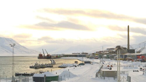 Fjordcruise towards the Esmark Glacier & Barentsburg Und schon ist sie weg.